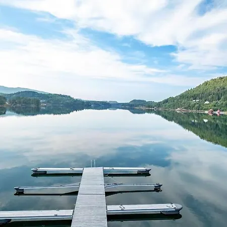 Nybygd Ved Sjøen * Øygarden