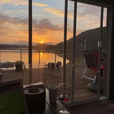 Nybygd Ved Sjøen Feriehus Øygarden