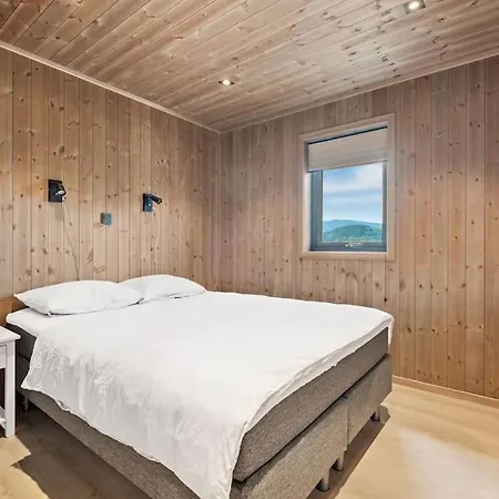 Feriehus Nybygd Ved Sjøen