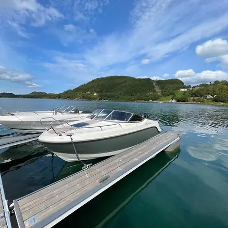 Feriehus Nybygd Ved Sjøen Øygarden